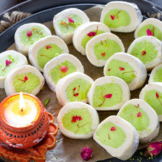 Pista Mithai Roll