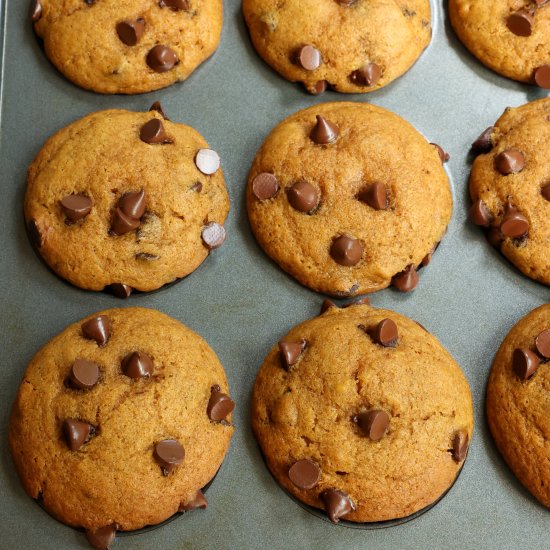 Pumpkin Chocolate Chip Muffins