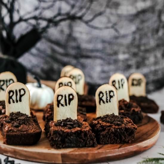 Graveyard Halloween Brownies