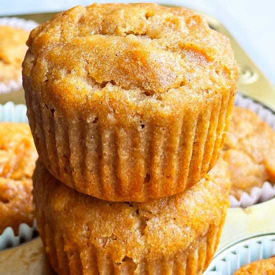 Applesauce Muffins