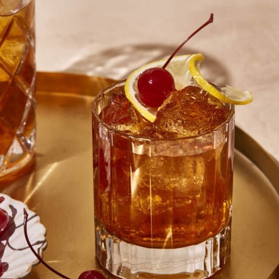 Gold Rush Bourbon Cocktail