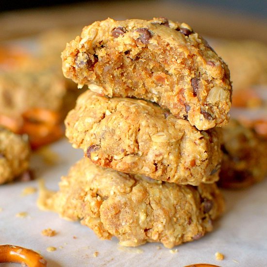 GF Peanut Butter Pretzel Cookies