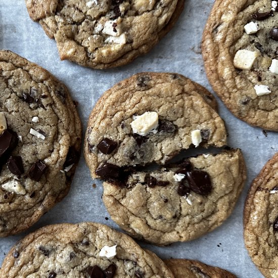 Small Batch Chocolate Chunk Cookies