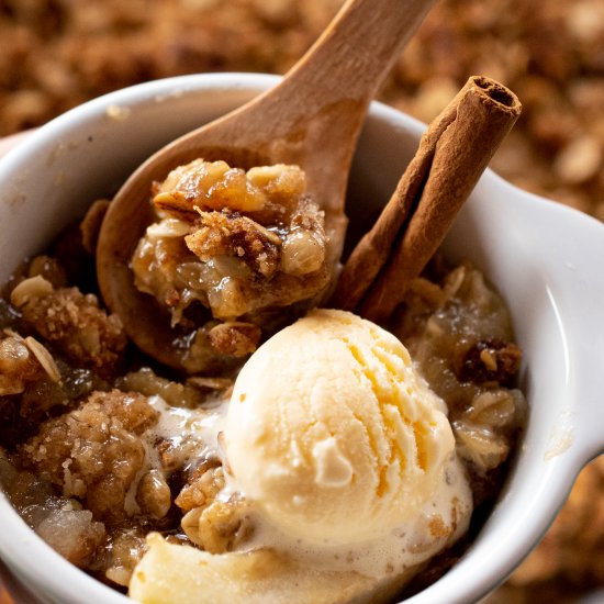 Apple Crisp with Oat Topping