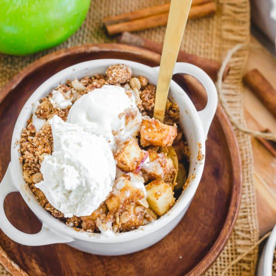 Air Fryer Apple Crisp