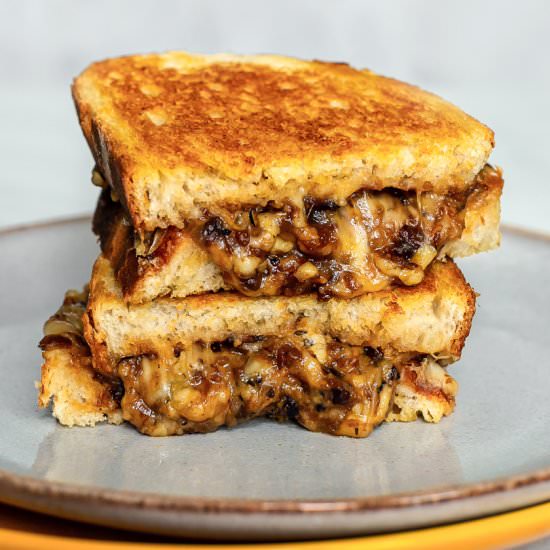 Grilled Cheese and Bacon Jam Sandwi