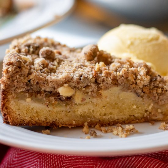 Apple Crumb Cake