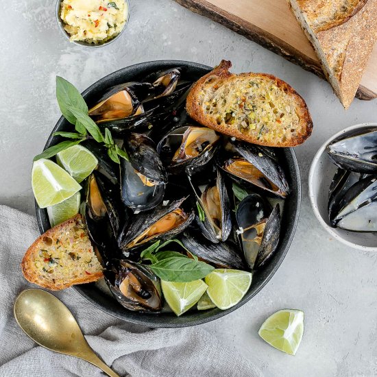 Thai Mussels in Coconut Milk