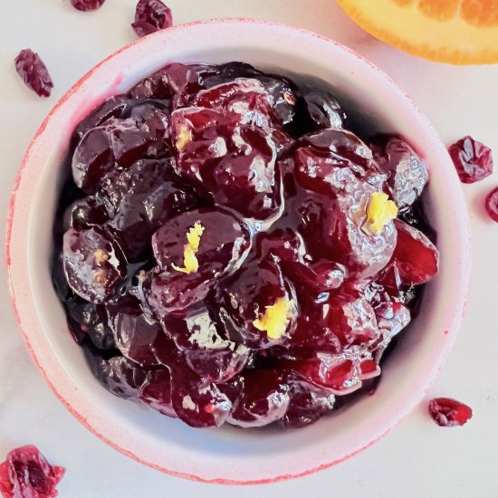 Easy Homemade Cranberry Sauce