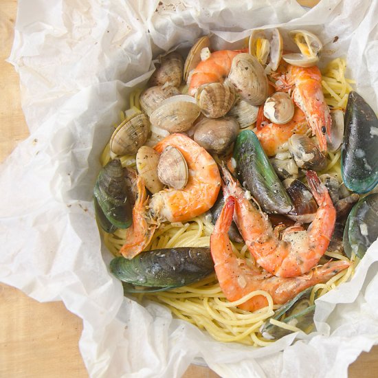 Baked Seafood Pasta Bag