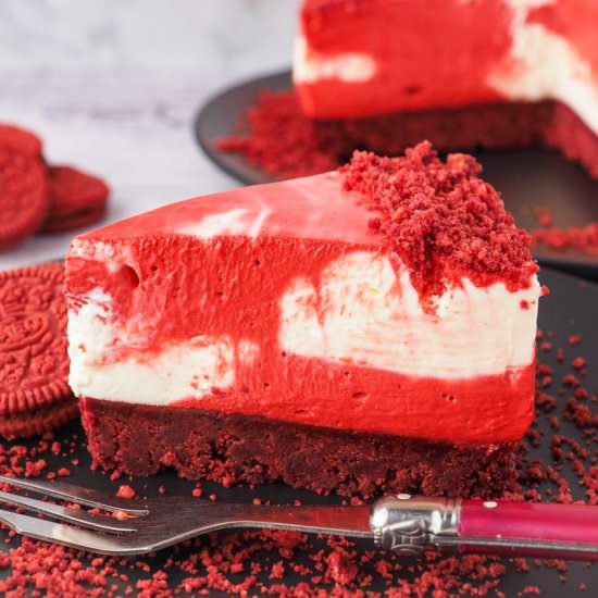 Red velvet Oreo cheesecake