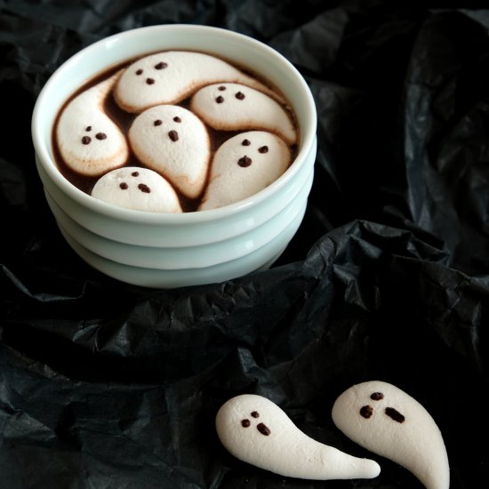 MARSHMALLOW GHOSTS