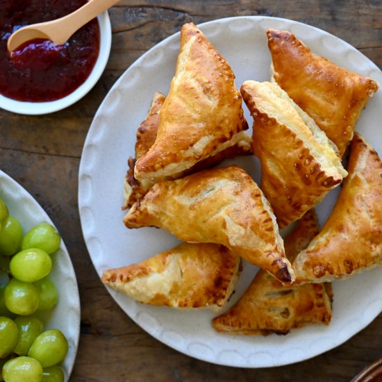 Baked Brie Bites with Jam