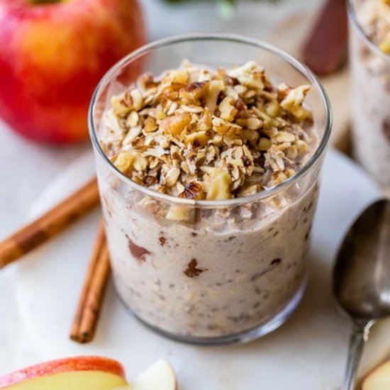 Apple Pie Overnight Oats