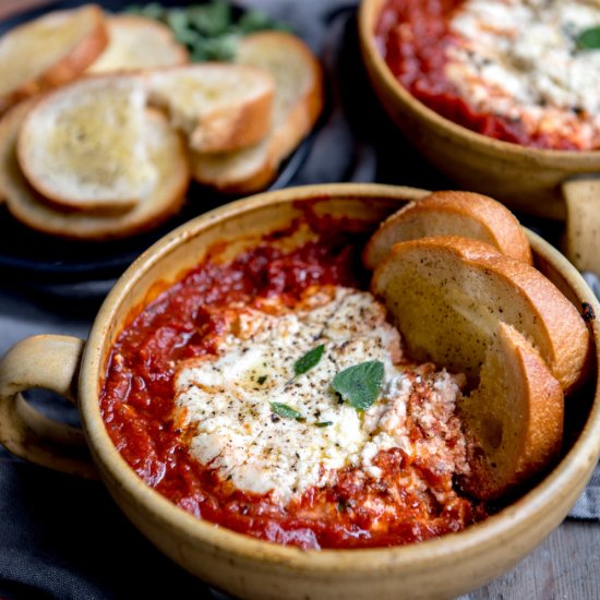 Baked Goat Cheese with Marinara