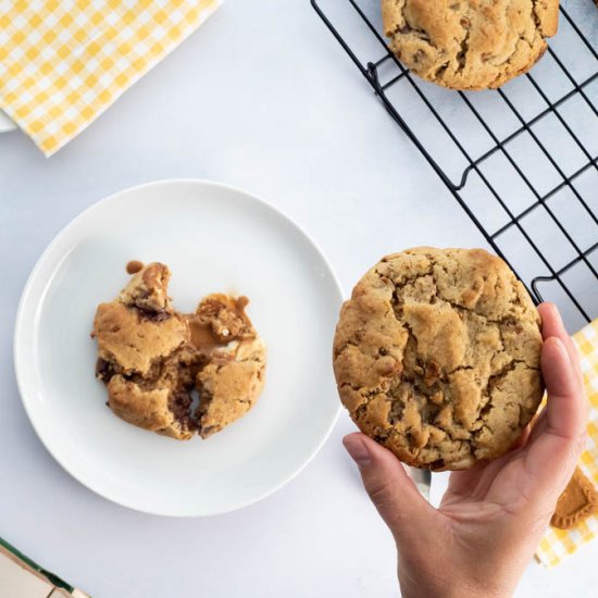 Stuffed Biscoff Butter Cookies