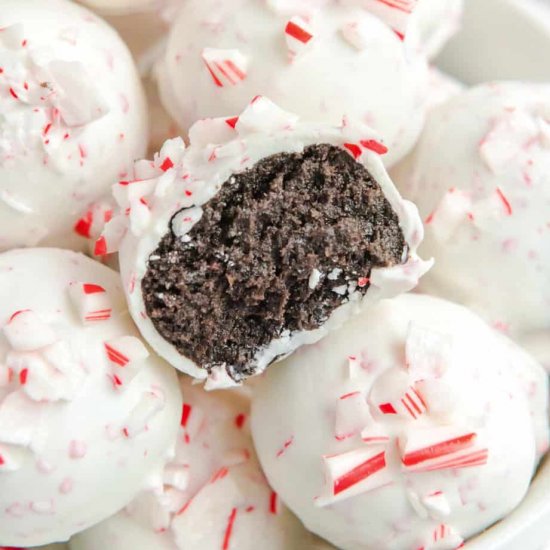 Peppermint Oreo Cookie Balls