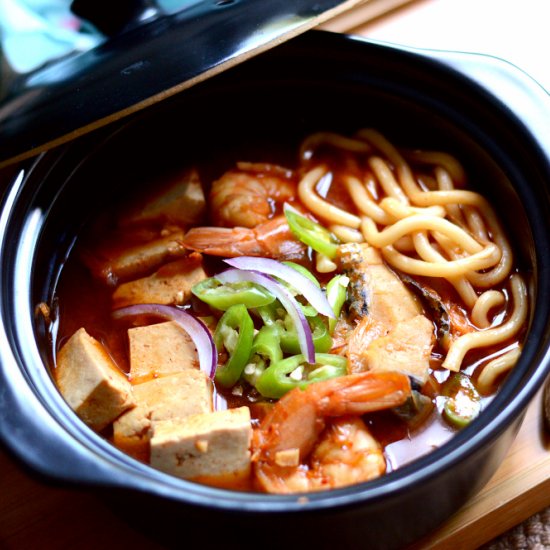 Tofu seafood kimchi stew