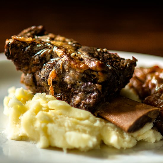 Slow Cooker Beef Short Ribs