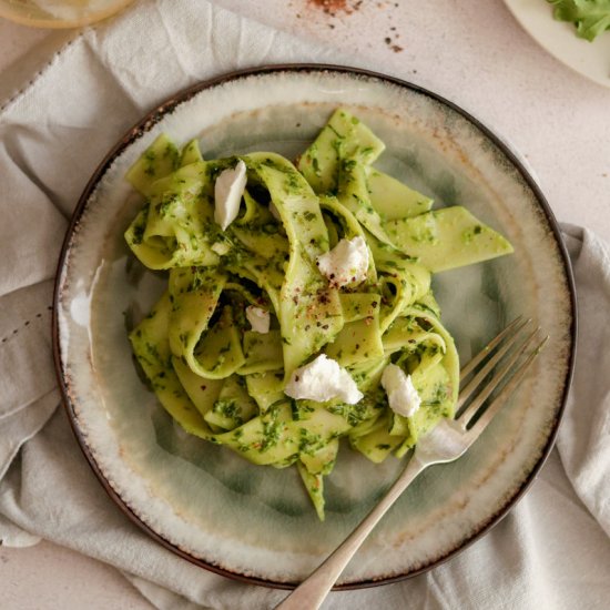 Rocket pesto pasta