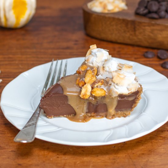 vegan chocolate caramel pie