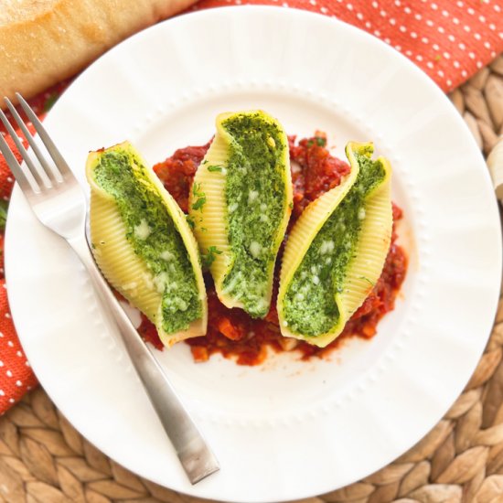 Spinach and Manchego Stuffed Shells