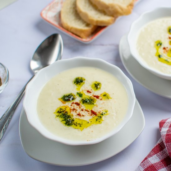 Yayla Corbasi (Yogurt Lemon Soup)