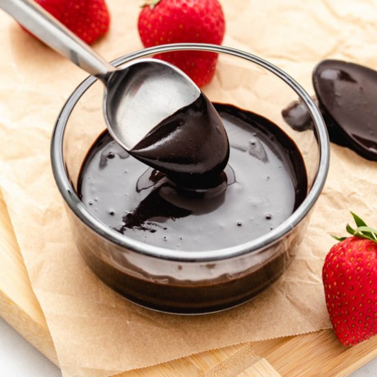 Vegan Chocolate Sauce