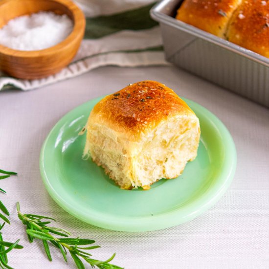 Rosemary Sourdough Dinner Rolls