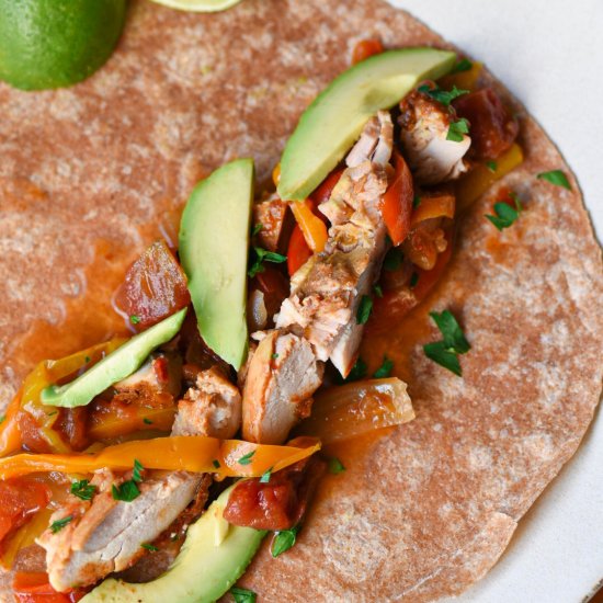 Healthy Crockpot Chicken Fajitas