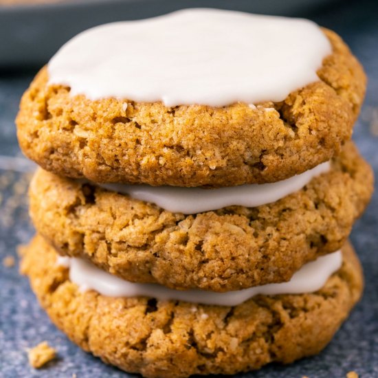 Vegan Pumpkin Oatmeal Cookies