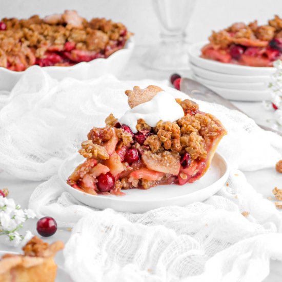 Apple Cranberry Crumble Pie