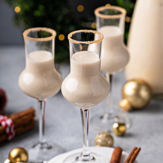 Coquito (Puerto Rican Eggnog)