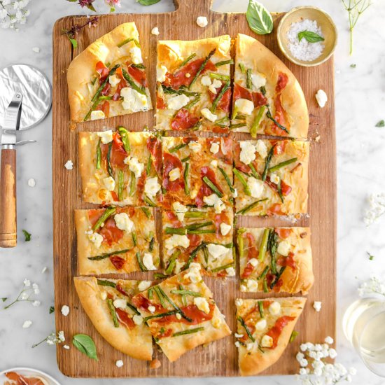 Asparagus and Prosciutto Flatbread