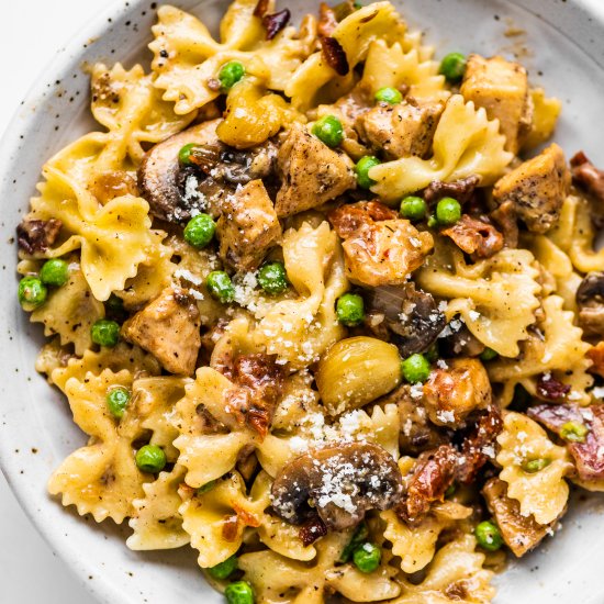 Farfalle with Chicken and Garlic