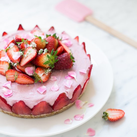 Vegan Strawberry Cheesecake