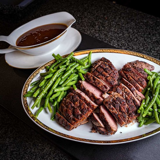 DUCK BREASTS WITH ORANGE-RUM SAUCE