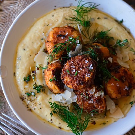 Spicy Vegan Meatballs & Polenta