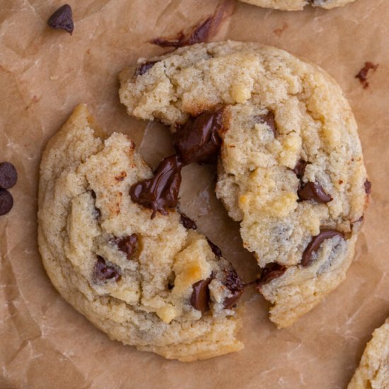 Eggless chocolate chip cookies