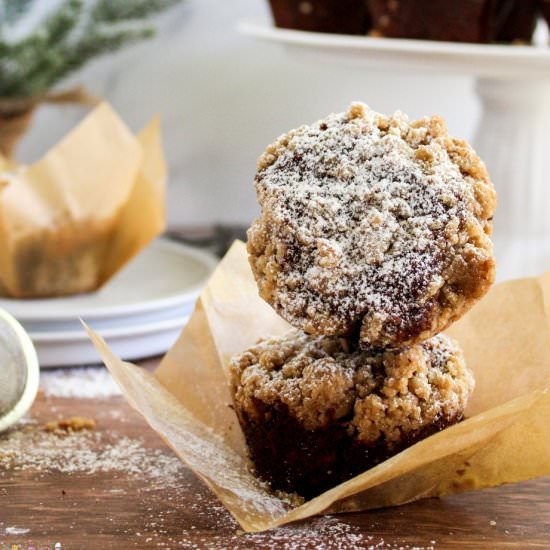 Gingerbread streusel muffins