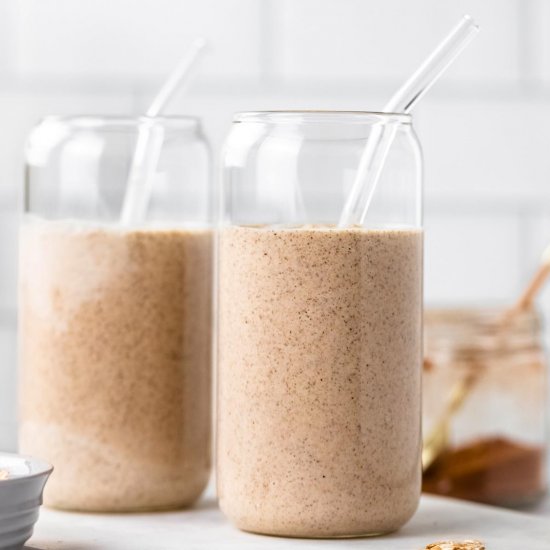 Oat Milk Gingerbread Smoothie