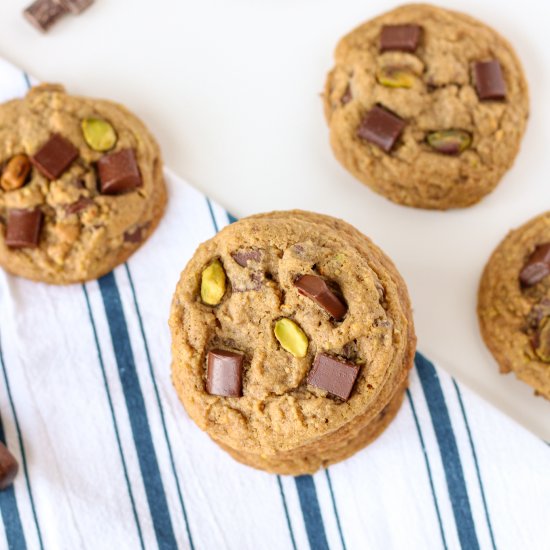 Pistachio Chocolate Chunk Cookies