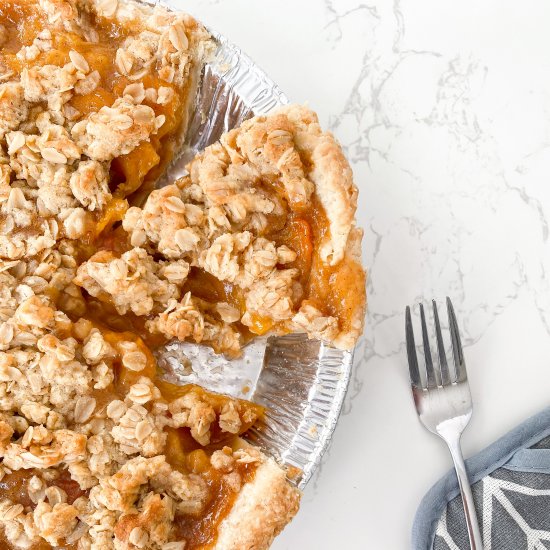 Peach Crumble Pie