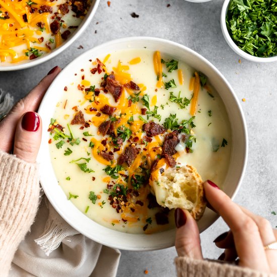 4-Ingredient Potato Soup