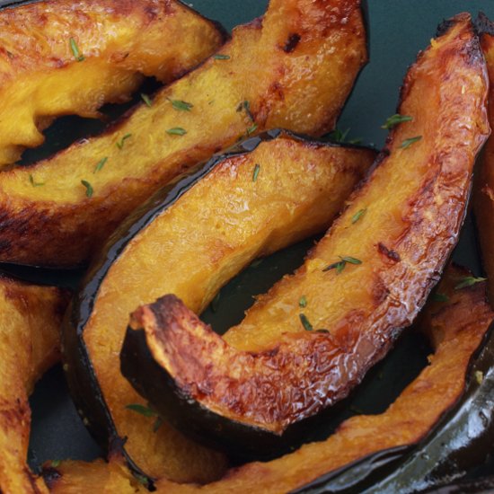 Simple Roasted Acorn Squash