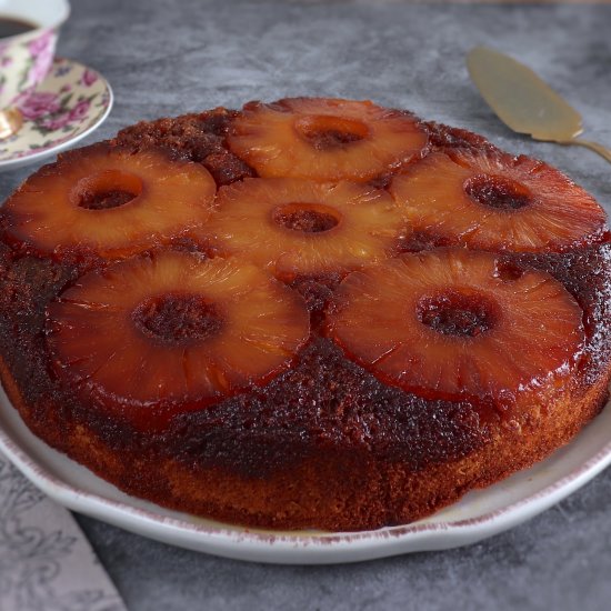 Pineapple upside down cake