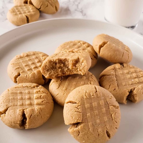 Almond Flour Peanut Butter Cookies