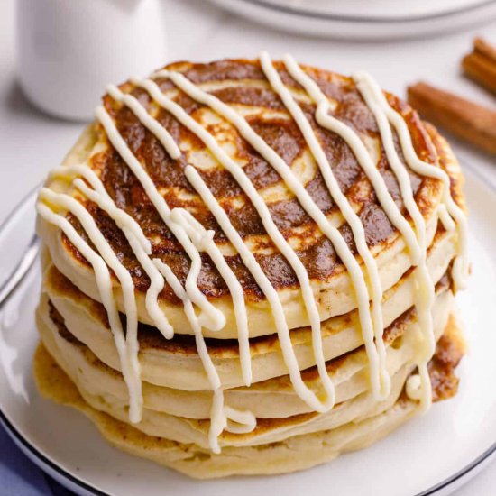 Easy Cinnamon Roll Pancakes