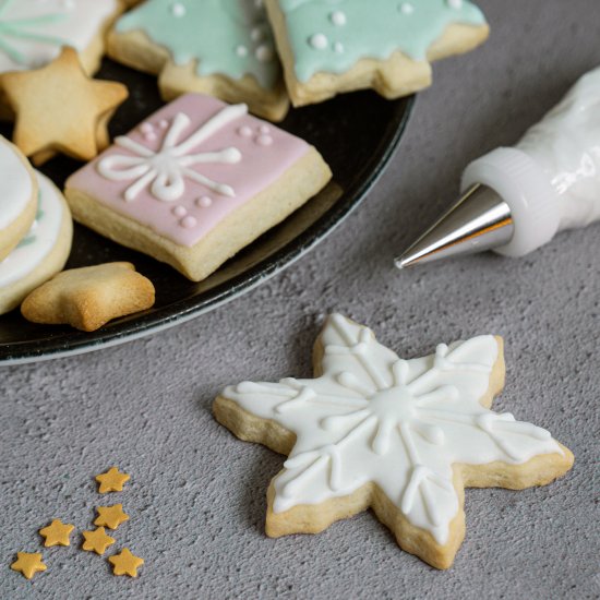 Royal Icing (With Fresh Egg Whites)