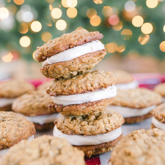 Gingerbread Oatmeal Chai Cream Pies